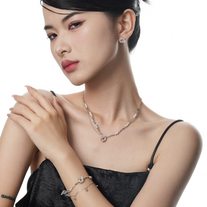 F.I.N.S Chinese Style Real S92 - Lobster Clasp Silver avis et prix